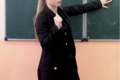 Выпускница