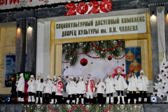 9077